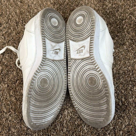 Nike Sneakers - Picture 5 of 5